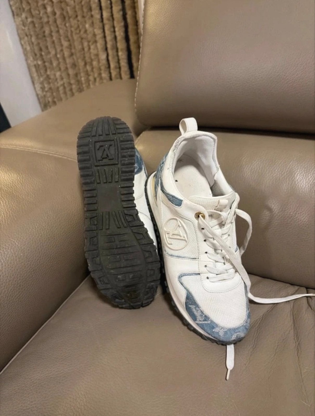 Louis Vuitton Run Away Sneakers - Wit/Blauw, Ophalen of Verzenden, Gedragen, Wit, Sneakers of Gympen
