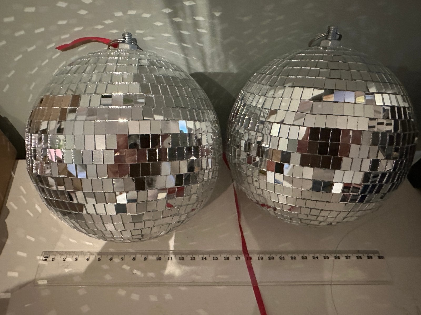 Set van 2 discoballen 15 cm, Ophalen of Verzenden, Zo goed als nieuw