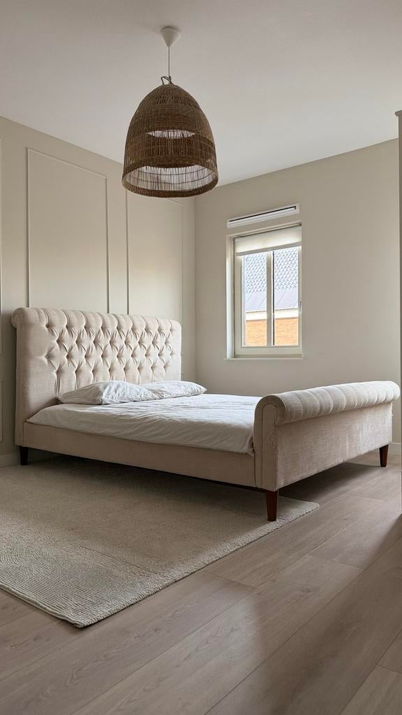 Bed 160x220 | MADE, Huis en Inrichting, Ophalen, Beige, Tweepersoons, Zo goed als nieuw