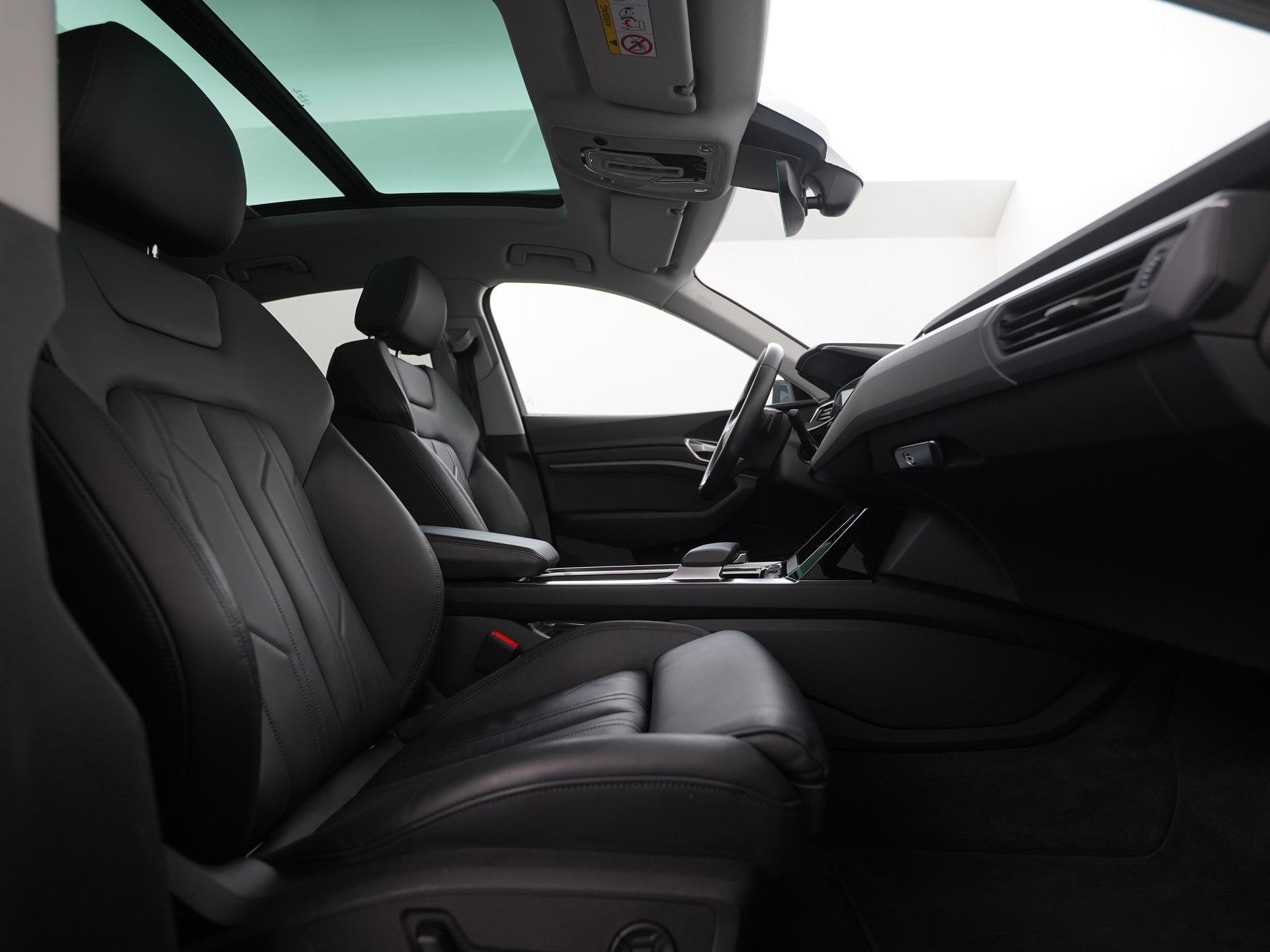 Audi e-tron Sportback 55 quattro Advanced Plus 95 kWh | SOH, Auto's, Automaat, 12 maanden, 95 kWh, Leder