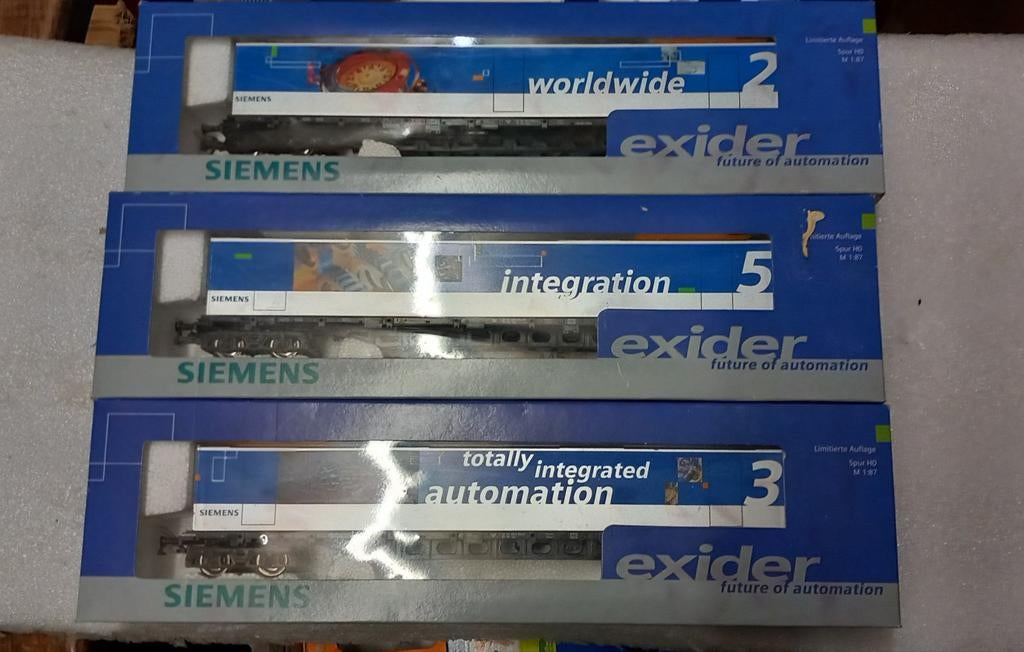 Te koop  150  €  14 x roco speciale wagons ho, Gelijkstroom, Verzenden, Wagon, Zo goed als nieuw