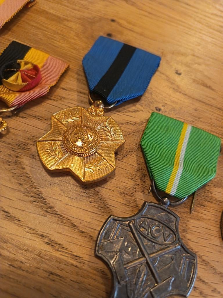 Verzameling van diverse medailles en onderscheidingen, Ophalen of Verzenden
