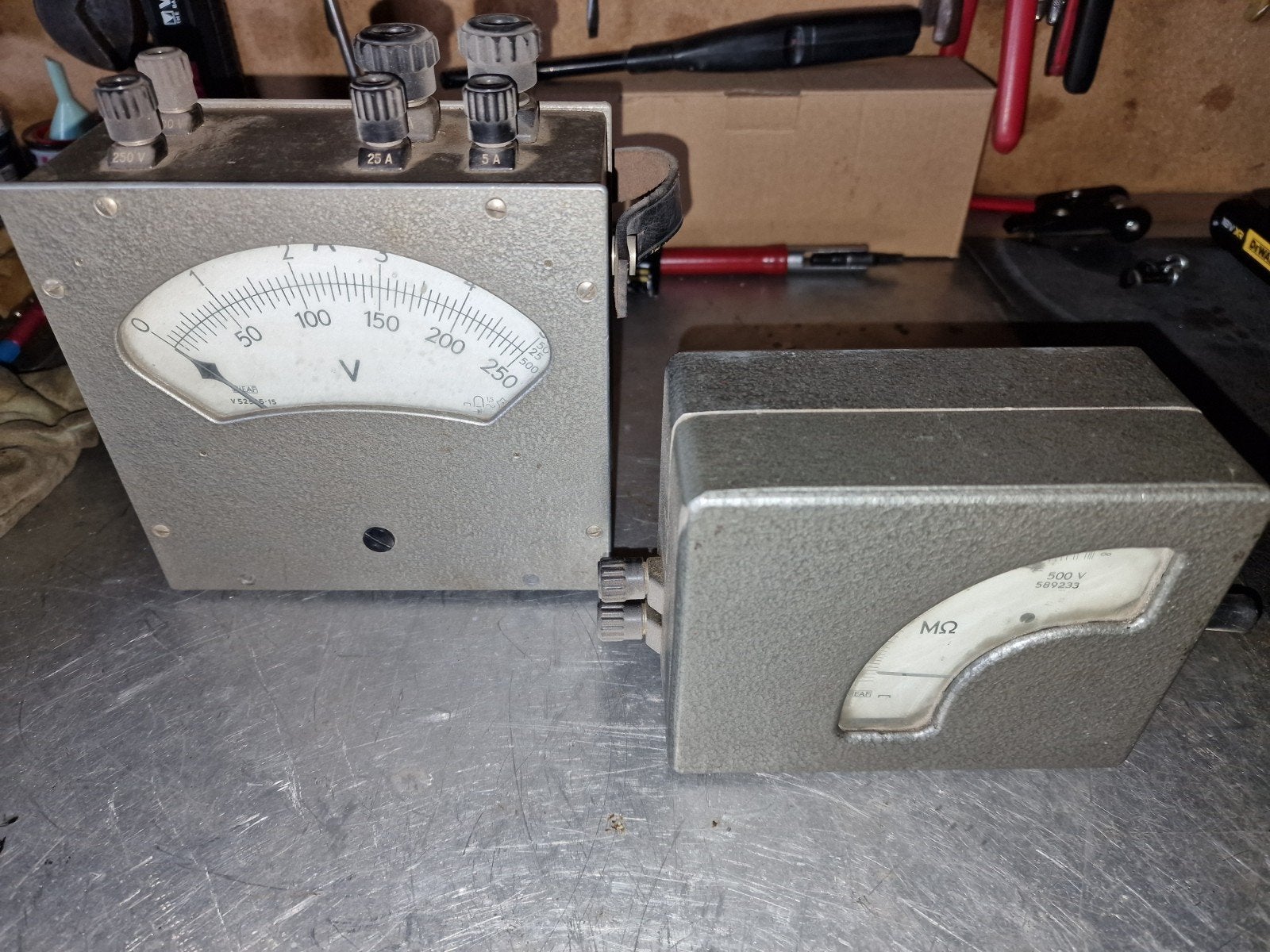 voltmeter en een ohm  meter, Ophalen of Verzenden