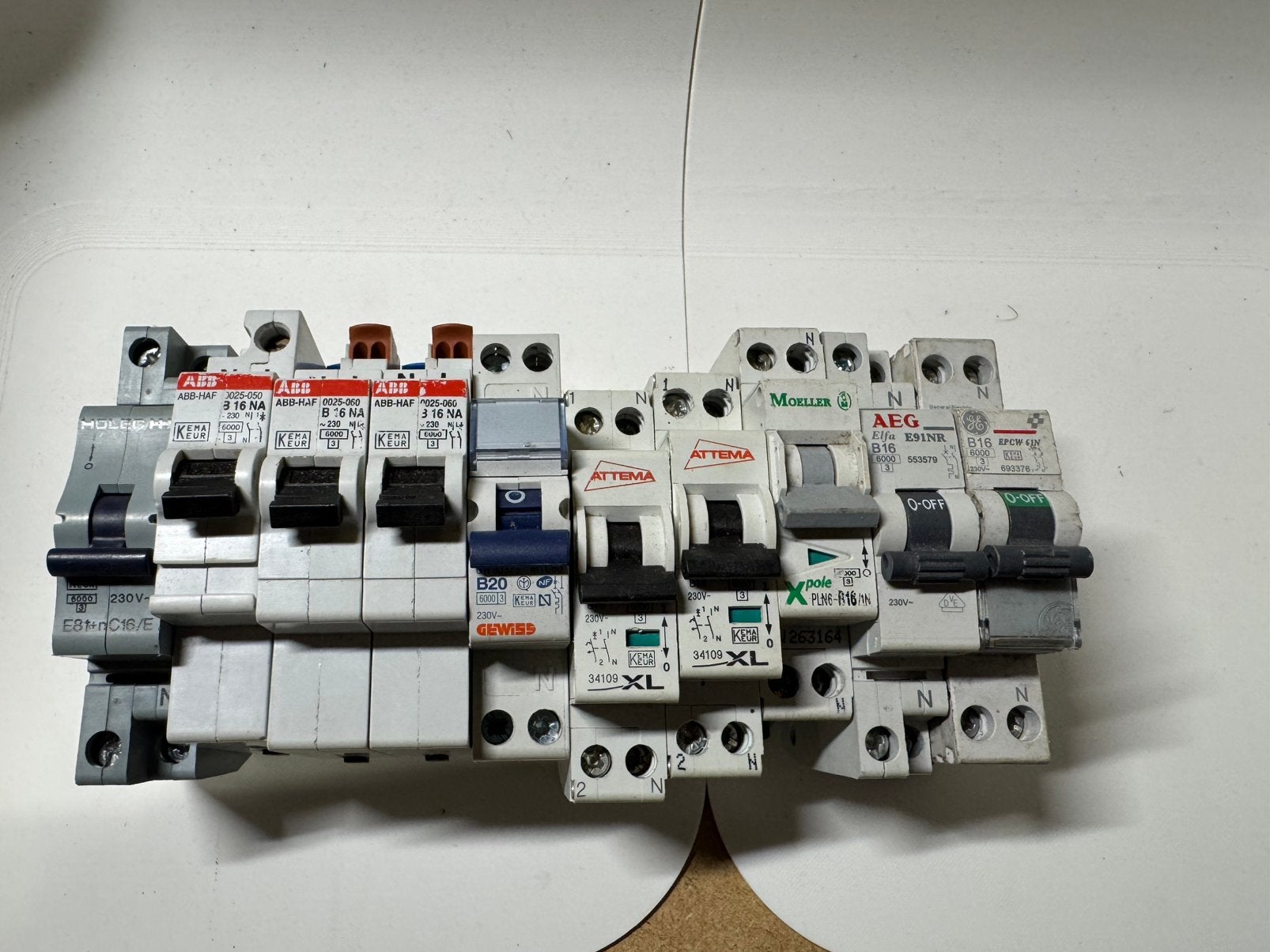 Holec E8t+n C16/E & ABB-HAF B16 NA diverse automaten, Ophalen of Verzenden, Gebruikt