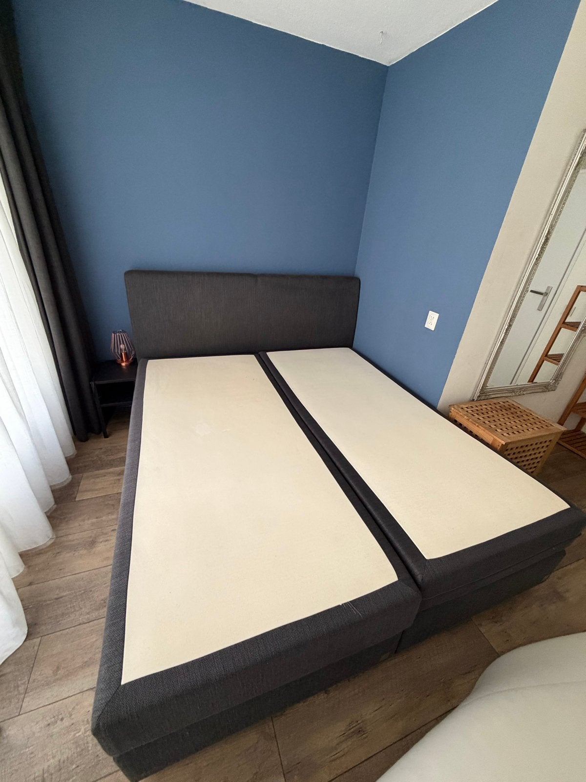 Eastborn Boxspring 180x200 met pocketvering matrassen, Ophalen, Gestoffeerde matrassen, hoofdbord en onderstel, Tweepersoons, Zo goed als nieuw