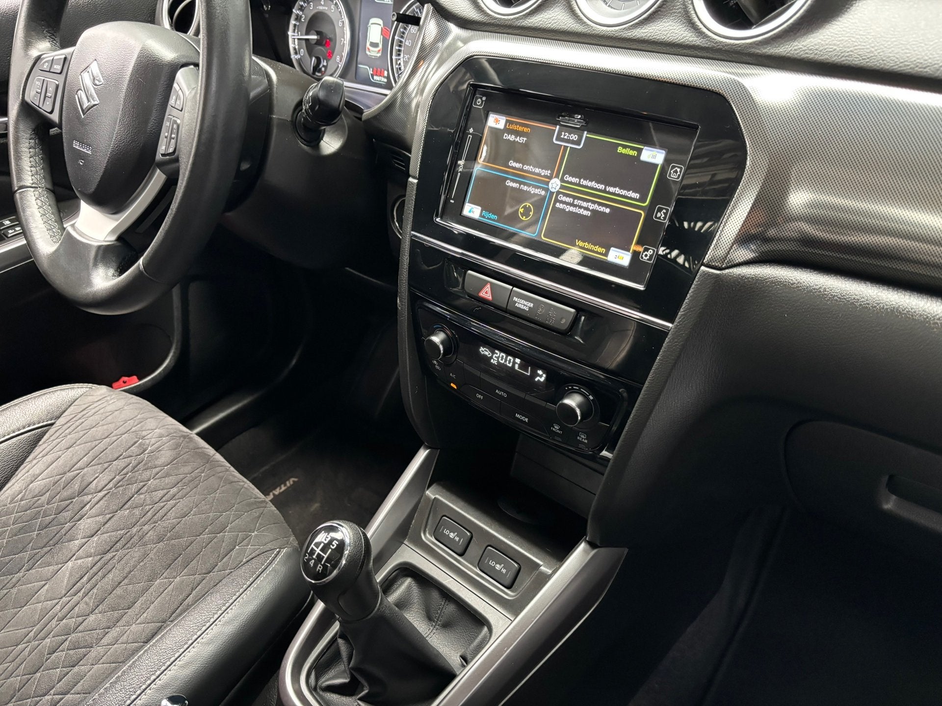 Foto 15 van Suzuki VITARA 1.0 Boosterjet Stijl