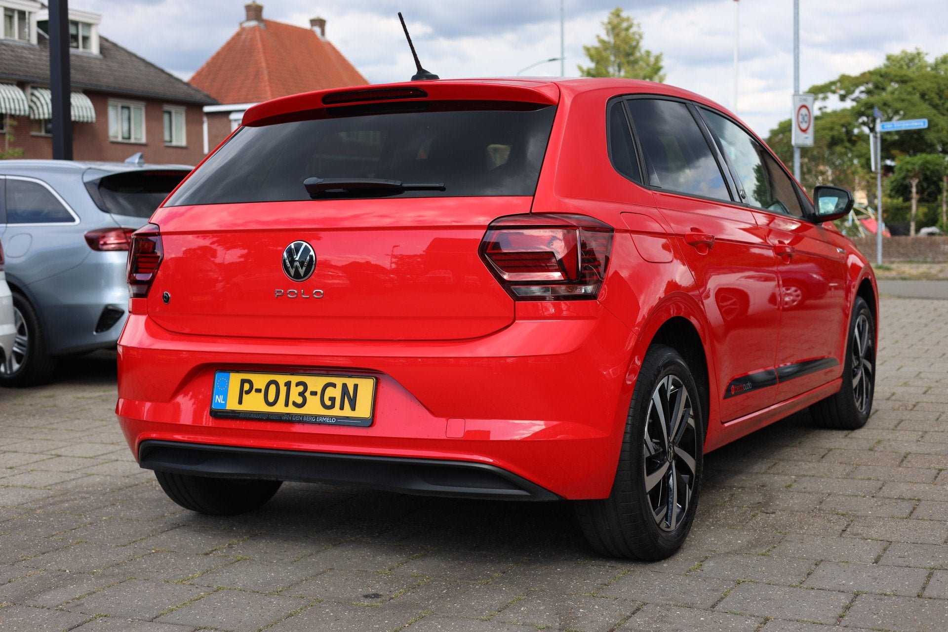 Volkswagen Polo 1.0 TSI BEATS EDITION | NAVI | CARPLAY | CAM, Voorwielaandrijving, 1063 kg, Gebruikt, Euro 6