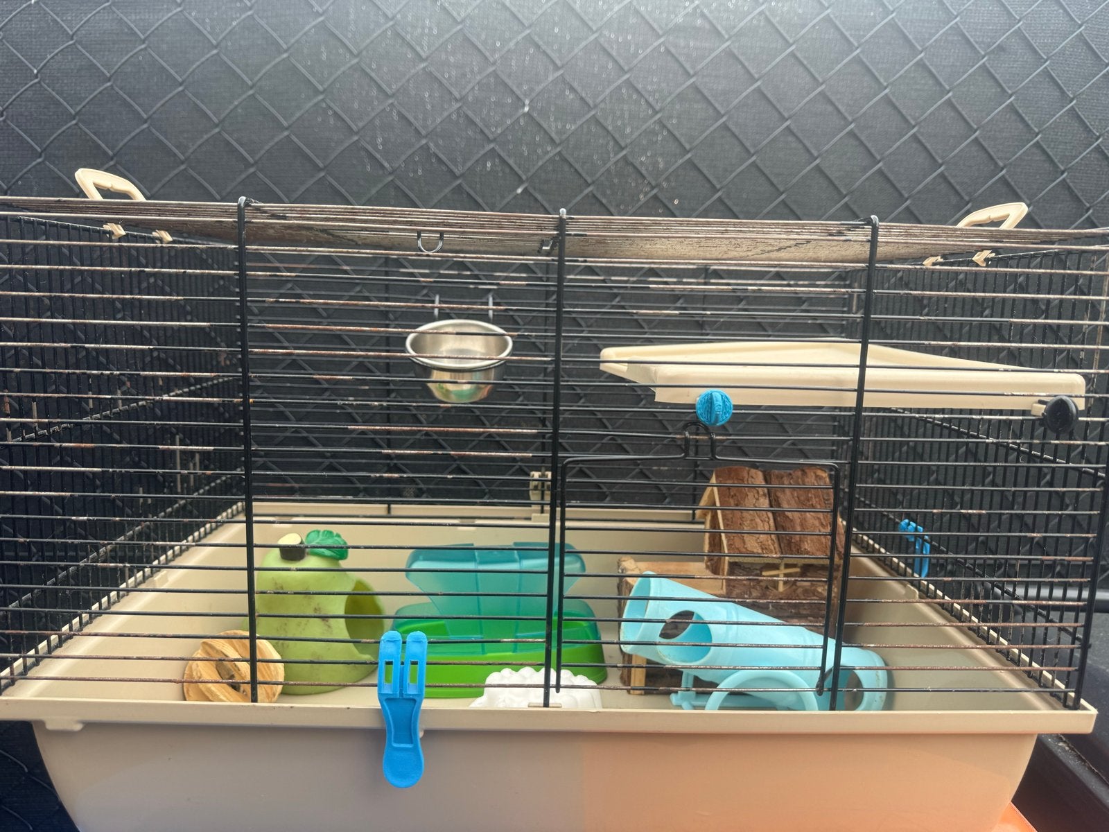 Hamster kooi met leuke speeltje gratis, Dieren en Toebehoren, Knaagdieren en Konijnen | Hokken en Kooien, Kooi, Minder dan 75 cm