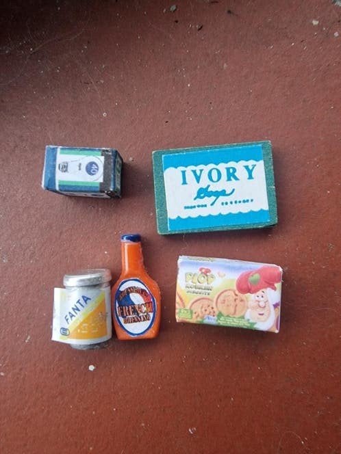 5x Poppenhuis Miniaturen Boodschappen, Ophalen of Verzenden, Gebruikt, Decoratie