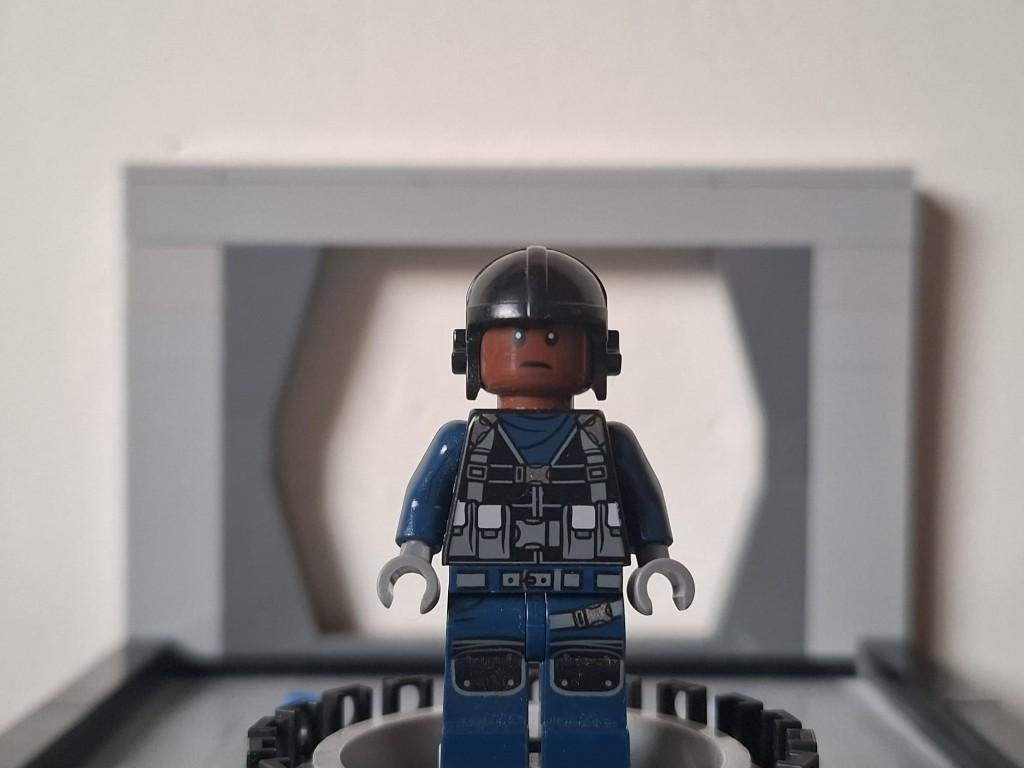LEGO Jurassic World - minifiguur - jw035 - ACU Tracker, Jurassic World, Lego, Ophalen of Verzenden, Zo goed als nieuw
