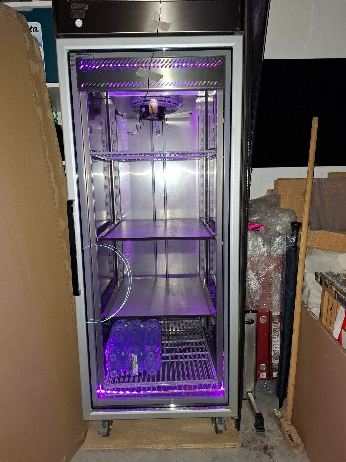 Grote koelkast met glazen deur en LED-verlichting, Ophalen, 200 liter of meer, 60 cm of meer, 160 cm of meer