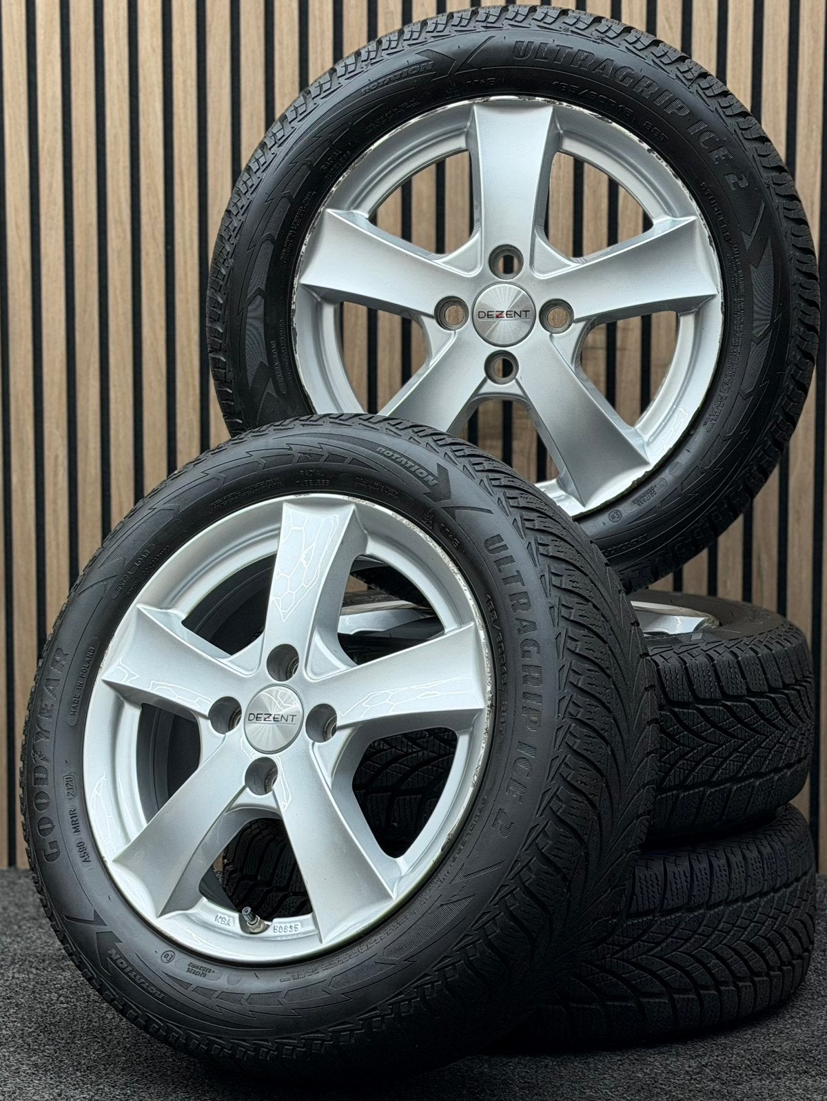 15 inch Dezent TX - Hyundai i20 Splash Agila 4x100 ET45 54.1, Auto-onderdelen, Banden en Velgen, Ophalen, 15 inch, ., Banden en Velgen