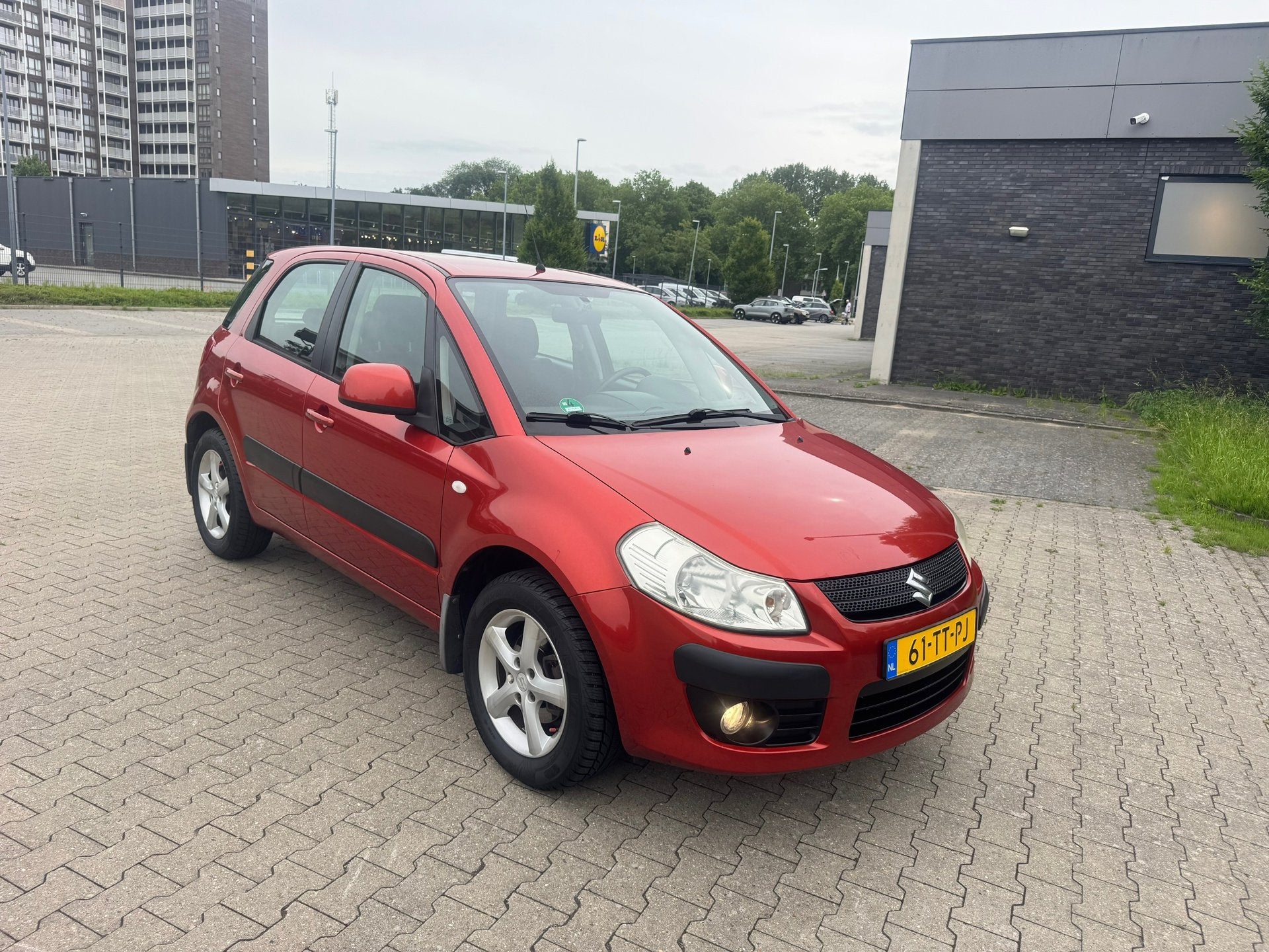 Suzuki SX4 1.6 Exclusive, Voorwielaandrijving, Dealer onderhouden, Gebruikt, Parkeersensor