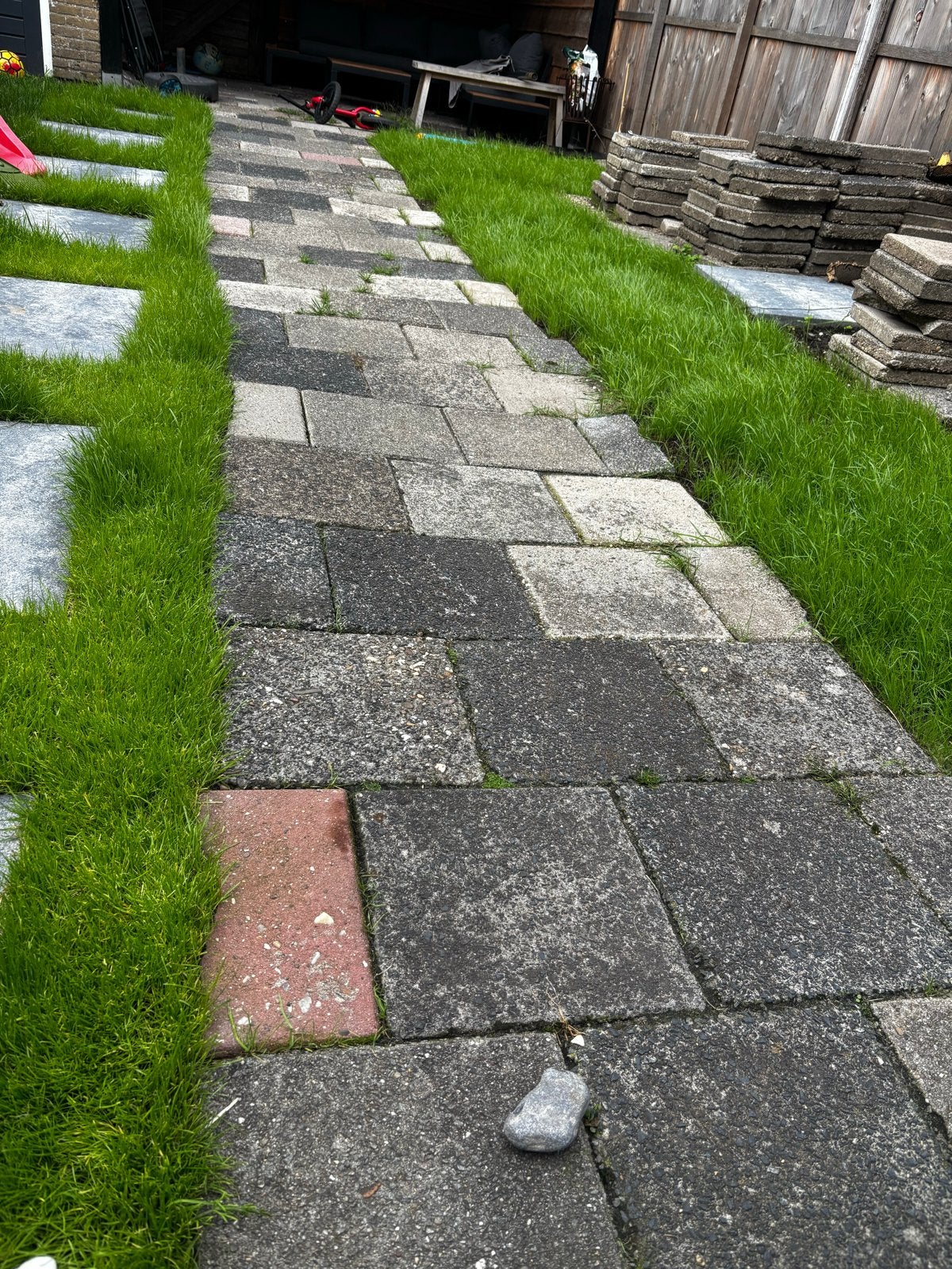 Tegels gratis af te halen - zelf eruit halen, Overige materialen, Gebruikt, 20 tot 40 cm, Vloertegels