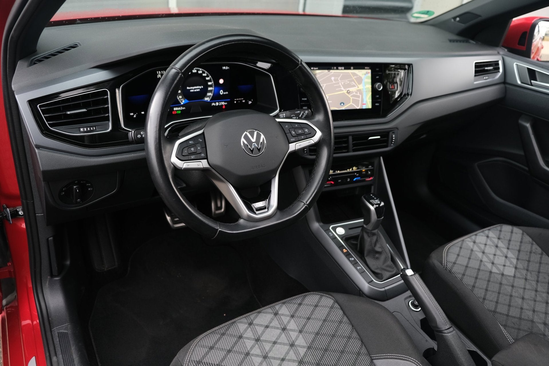 Volkswagen Taigo 1.5 TSI 2x R-Line 150PK DSG Pano IQ Matrix, Auto's, Dealer onderhouden, 4 cilinders, 150 pk, 1192 kg