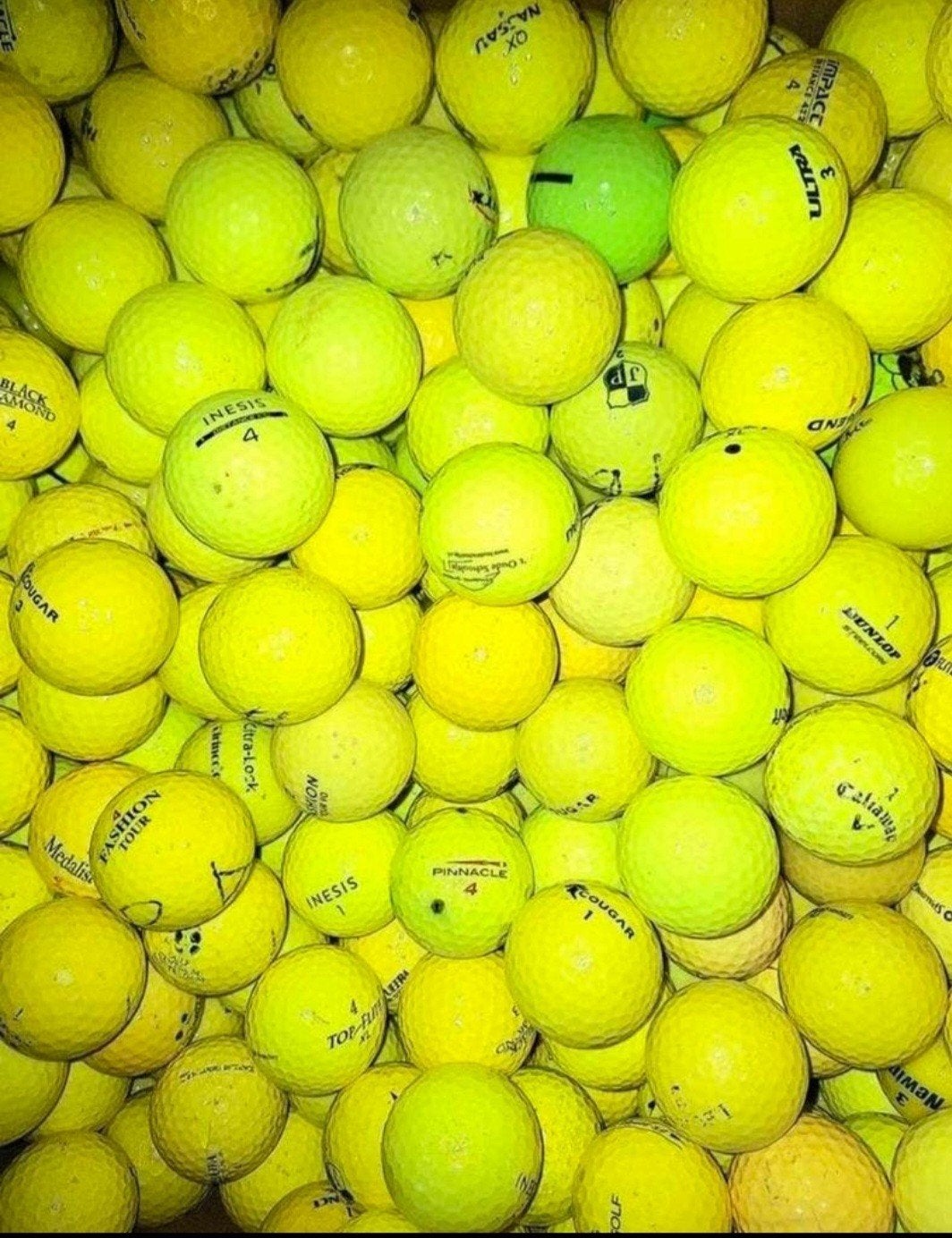 50 gele golfballen € 20,-, Ophalen of Verzenden