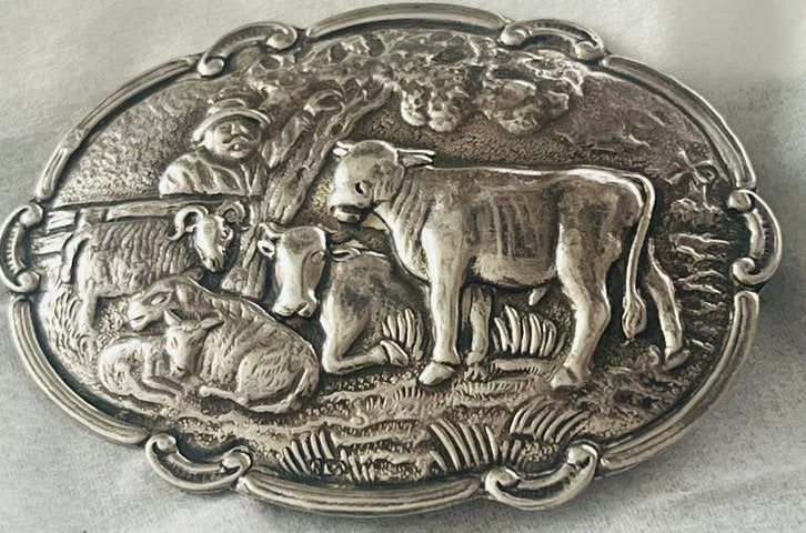 Antieke Zilveren Broche met Koeien en Herder - Gekeurd 6x4,5, Verzenden, Gebruikt, 7 tot 10 cm, Zilver