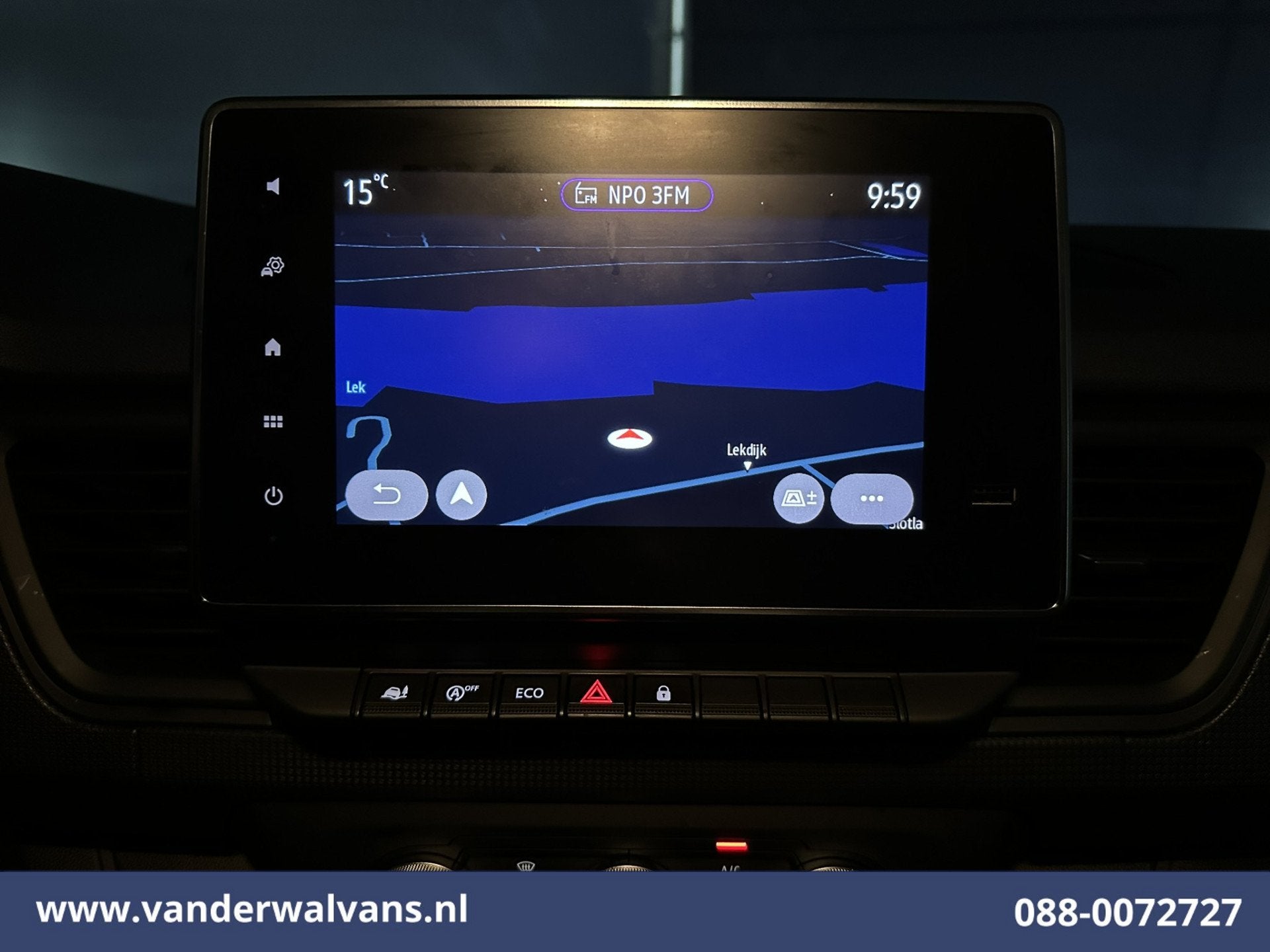 Renault Trafic 2.0 dCi L2H1 Euro6 Airco | Navigatie | LED |, Auto's, Voorwielaandrijving, Dealer onderhouden, Stof, Gebruikt