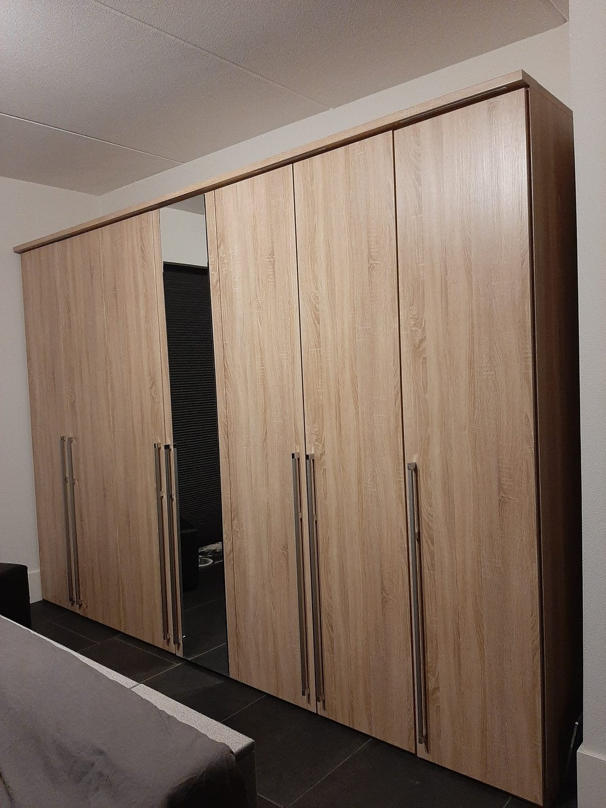 Zeer mooie nette kledingkast, Ophalen, Met deur(en), 200 cm of meer, Zo goed als nieuw