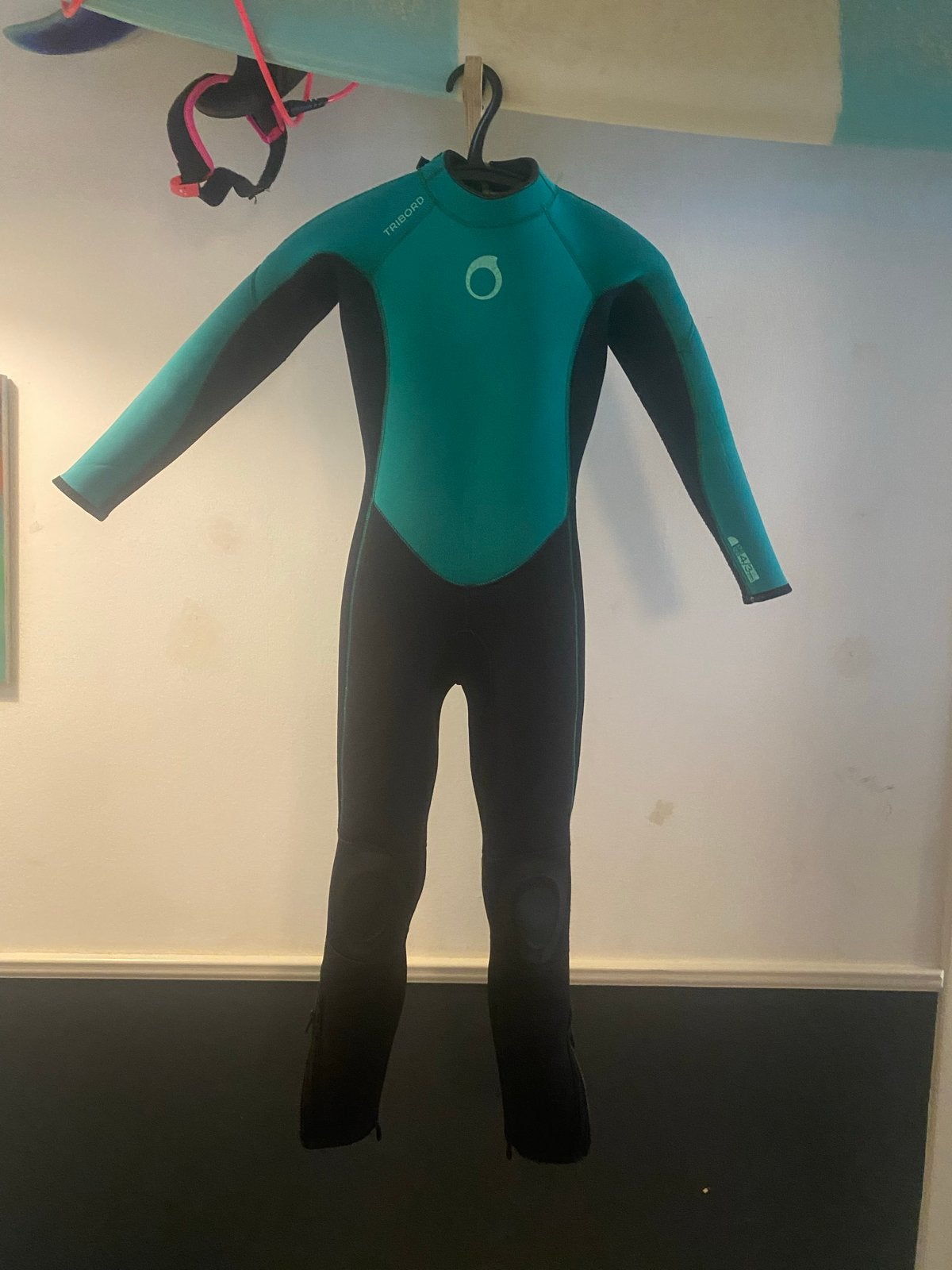 Tribord Wetsuit 4/3mm - Maat 8/9 y, Watersport en Boten, Ophalen, Zo goed als nieuw, Overige typen