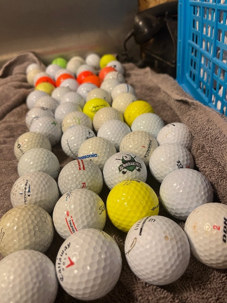 Doos diverse merken golfballen 150 stuks, Ophalen of Verzenden, Gebruikt, Bal(len), Overige merken