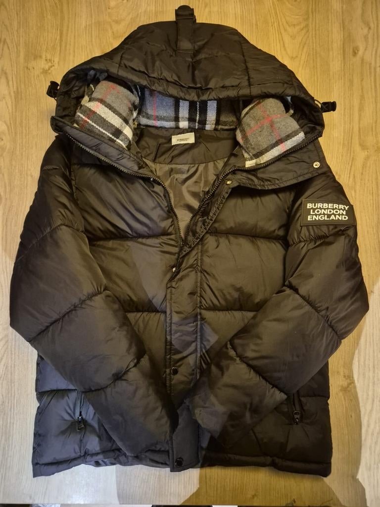 Burberry Puffer Jas Zwart met Geruite Voering, Kleding | Heren, Jassen | Winter, Maat 48/50 (M), Zwart, Ophalen of Verzenden, Zo goed als nieuw