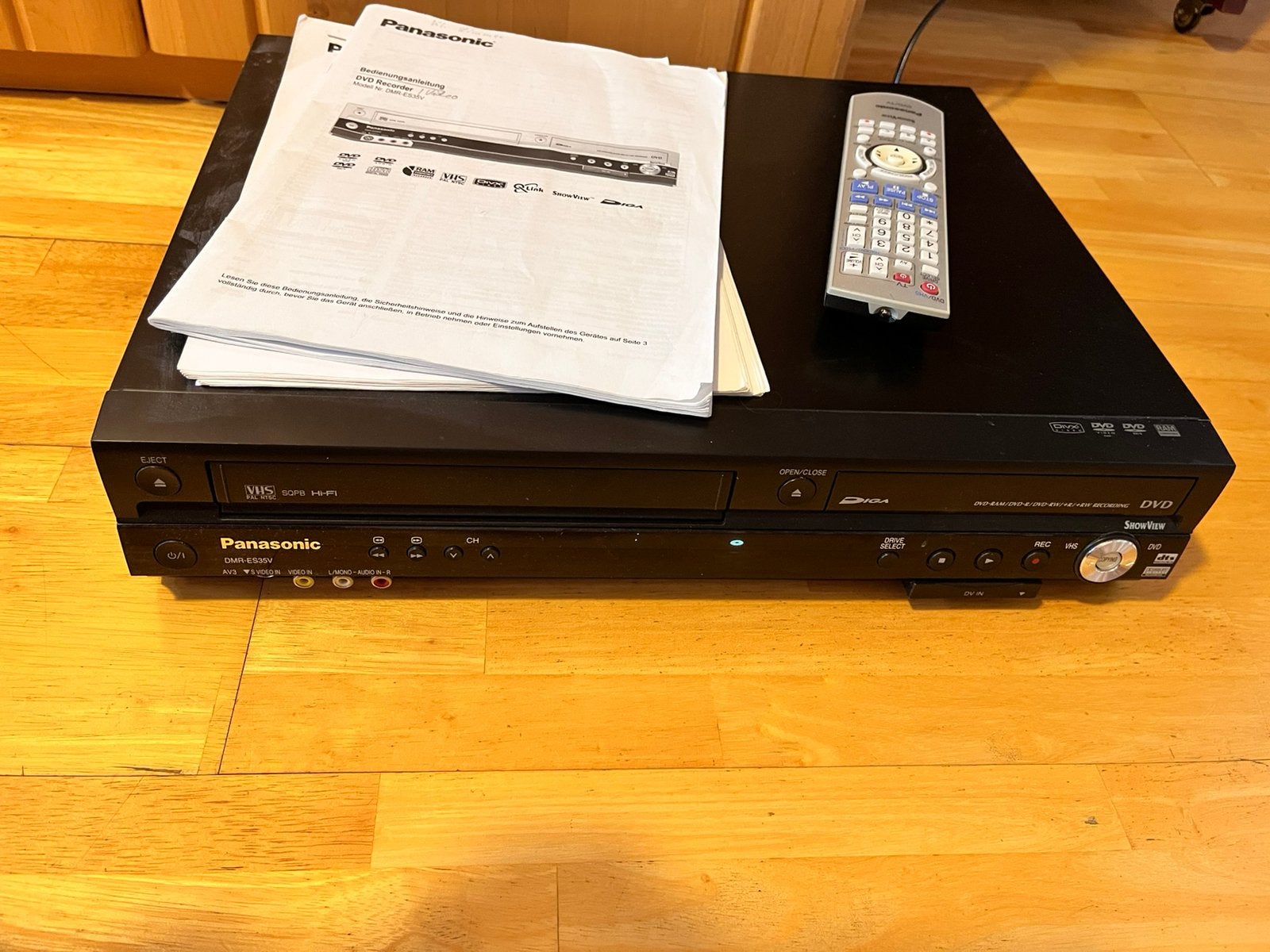 Panasonic DMR-ES35V DVD/VHS-recorder – DVD & video in één, Ophalen of Verzenden, Zo goed als nieuw, Panasonic