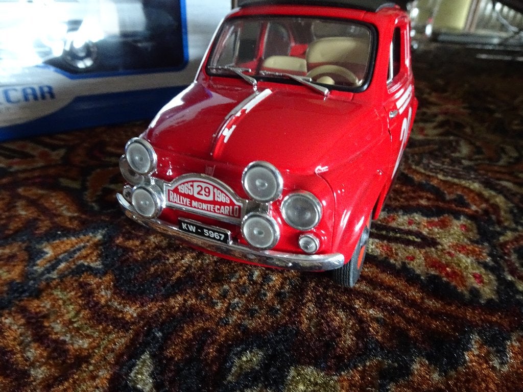 MOOIE FIAT  500 MONTE CARLO  1;18 ZONDER DOOS  SOLIDO, Ophalen of Verzenden, Zo goed als nieuw, Auto, Solido