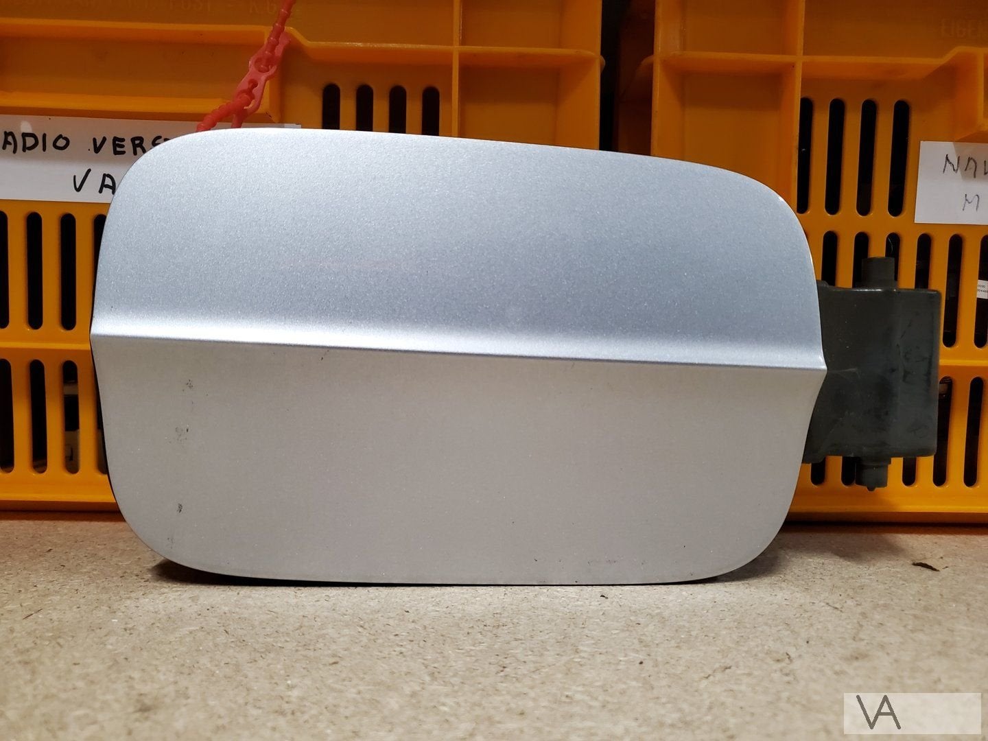 Audi A3 sportback 8v 2013 - 2020 tankklep klepje zilver €30, Gebruikt, -, Deur, -