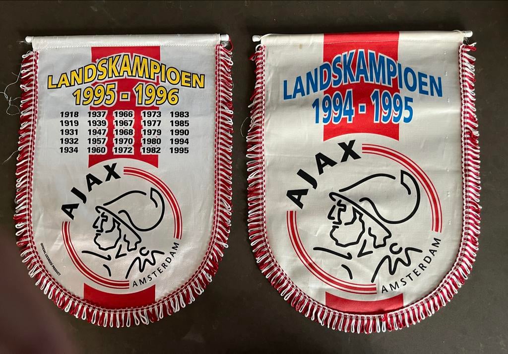 2 Ajax voetbalvanen, Landskampioen 1994-1995 en 1995-1996, Verzamelen, Ophalen, Gebruikt, Ajax, Vaantje of Sjaal