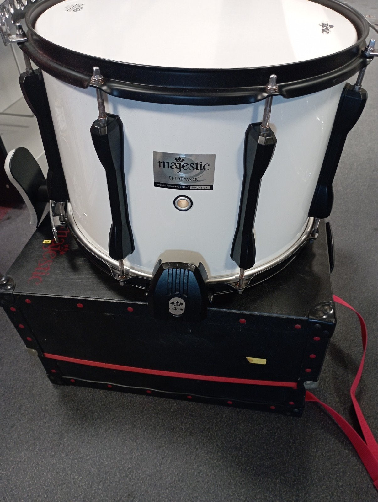 Majestic Endeavor 14" Snaredrum met koffer - Nieuwstaat, Ophalen of Verzenden, Zo goed als nieuw