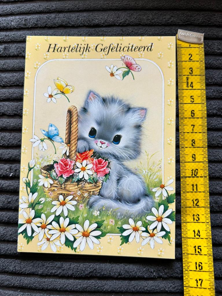71. Vintage kinderkaart mandje poesje bloem, Ophalen of Verzenden, Ongelopen
