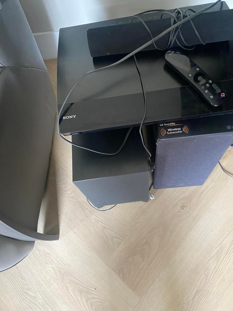 LG Soundbar met draadloze subwoofer, Ophalen of Verzenden, Zo goed als nieuw