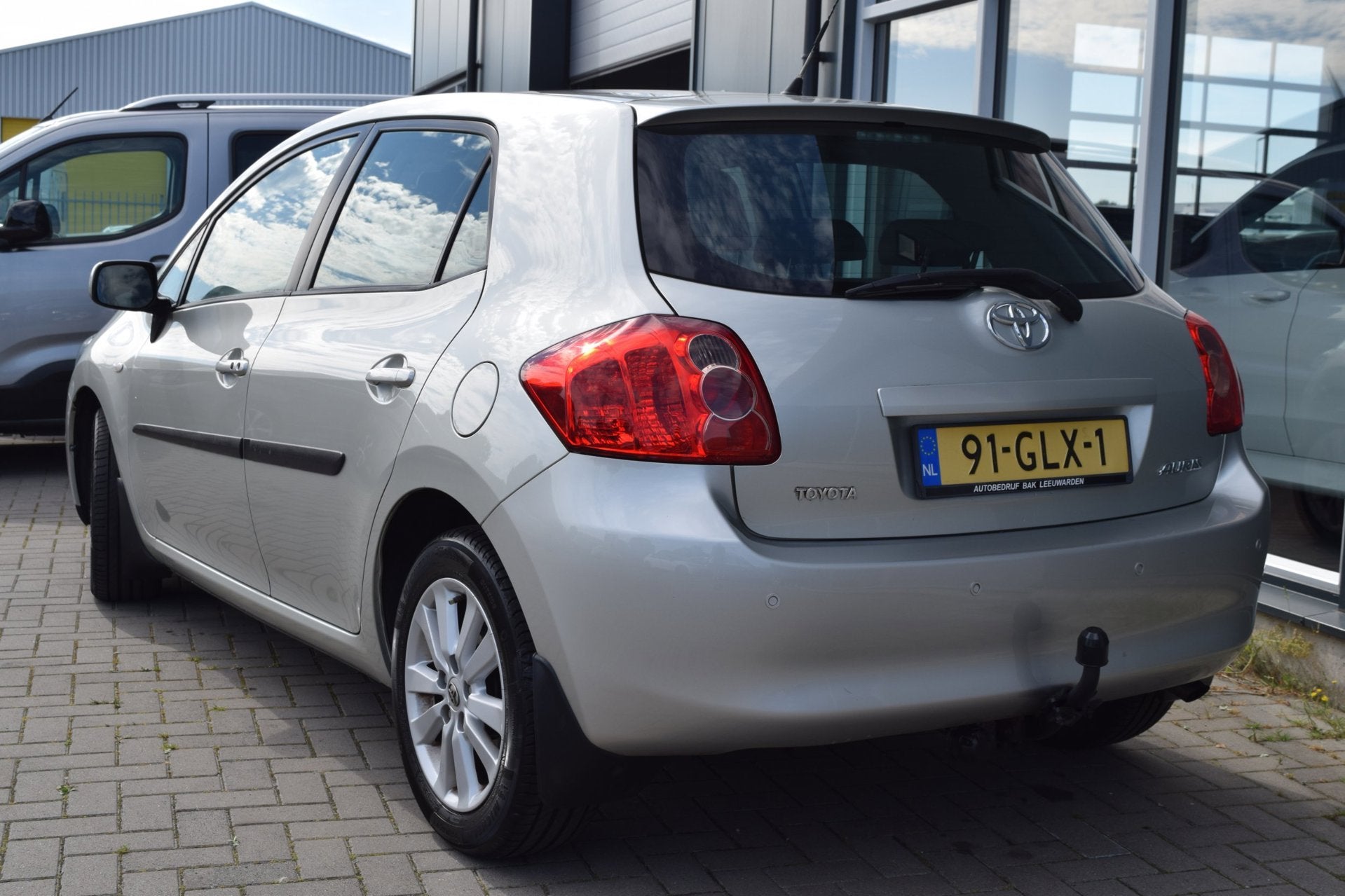 Toyota Auris 1.6-16V Luna | ¹ste eigenaar | NAP + APK 7-202, Voorwielaandrijving, Gebruikt, Zwart, 4 cilinders