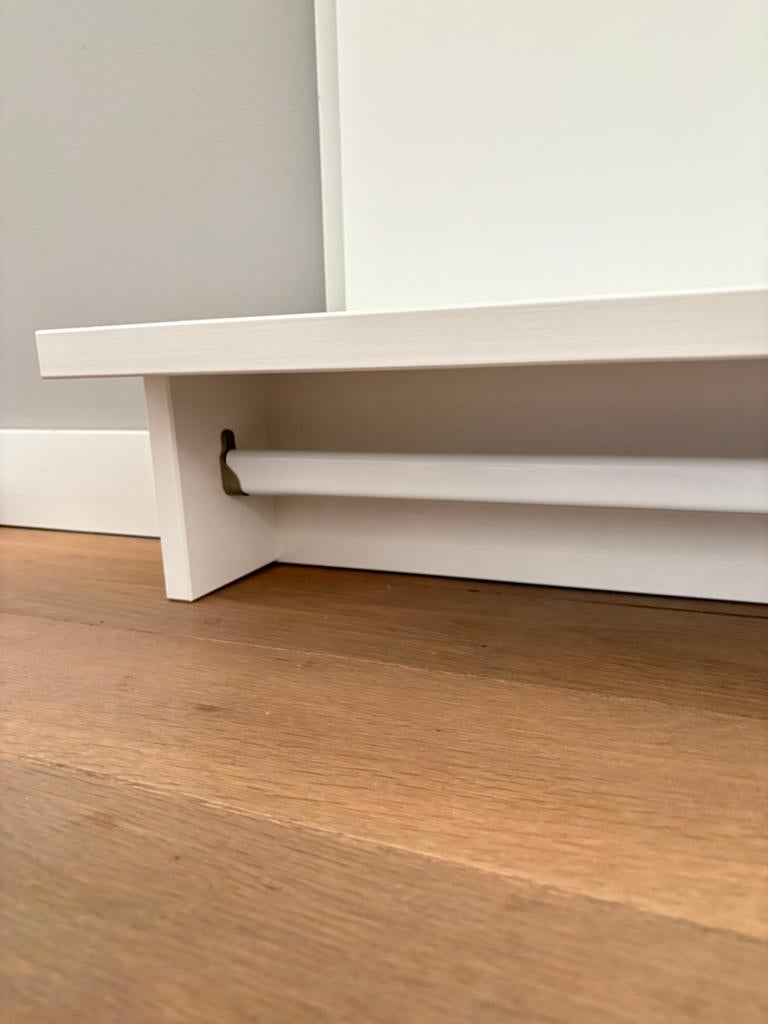 Bopita wandkapstok - plank boven commode, Ophalen, Zo goed als nieuw, Klamboe