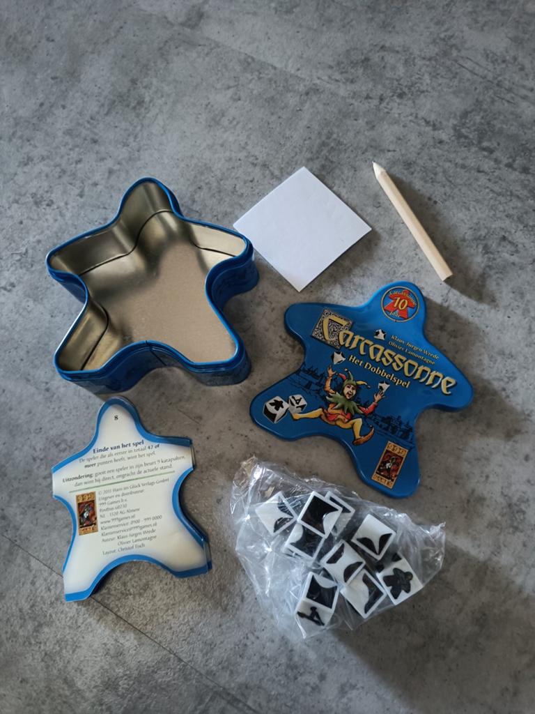 Carcassonne Het Dobbelspel - Compleet in blik, Vijf spelers of meer, Ophalen of Verzenden, Zo goed als nieuw, 999 Games
