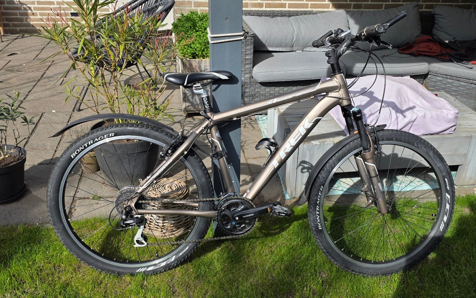 Trek 4300 Mountainbike 18 inch, met zeer weinig km, Vering, Zo goed als nieuw, Meer dan 20 versnellingen, Ophalen