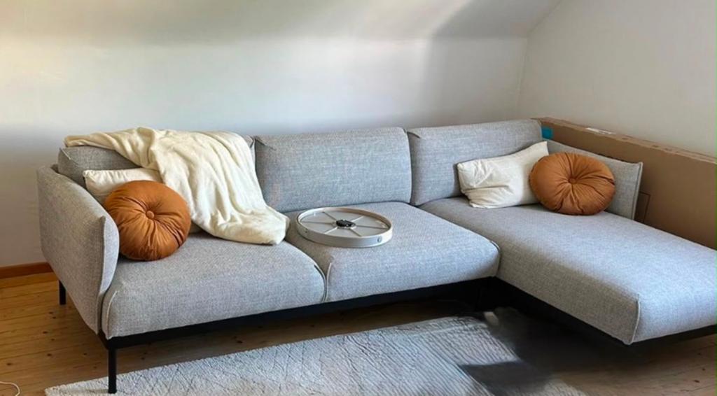 IKEA ÄPPLARYD Hoekbank met chaise longue, grijs, Ophalen, Gebruikt, Stof, Hoekbank, grijs. 2 jaar oud
