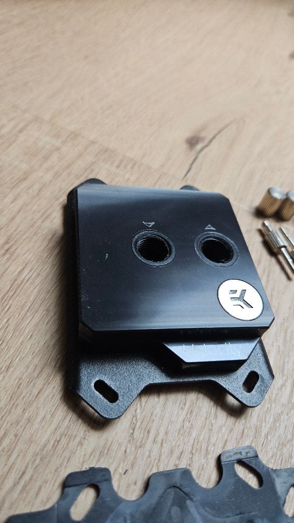 EK Velocity CPU Waterblock || waterkoeling || AMD AM4 & AM5, Ophalen of Verzenden, Zo goed als nieuw, Waterkoeling