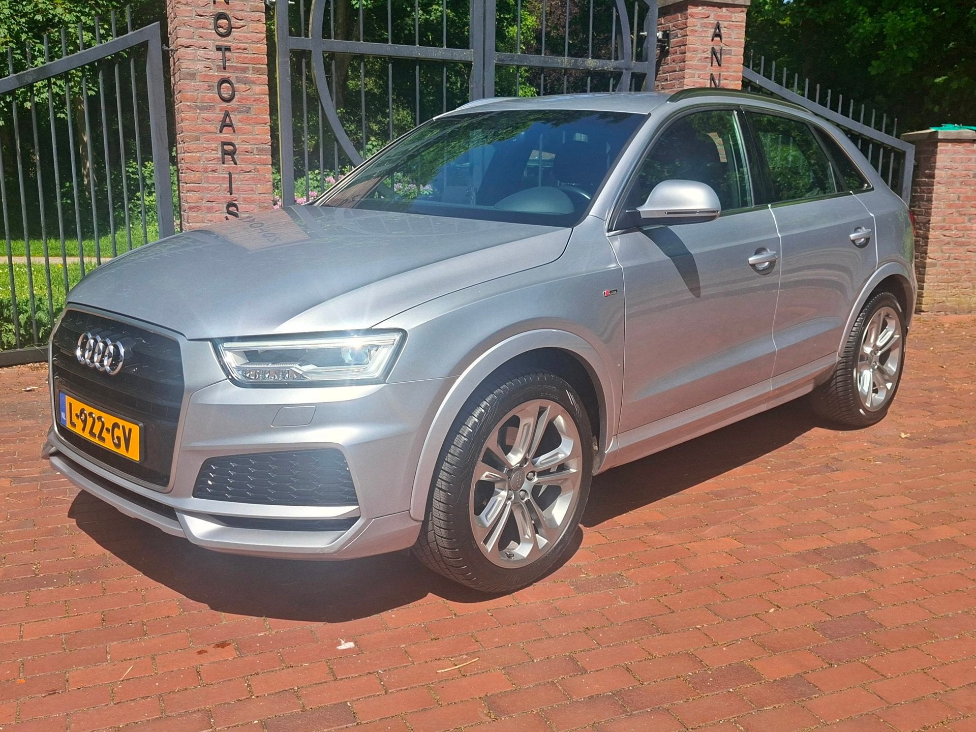 Foto 4 van Audi Q3 2.0 TFSI quattro S-Line Trekhaak Camera Side Assist