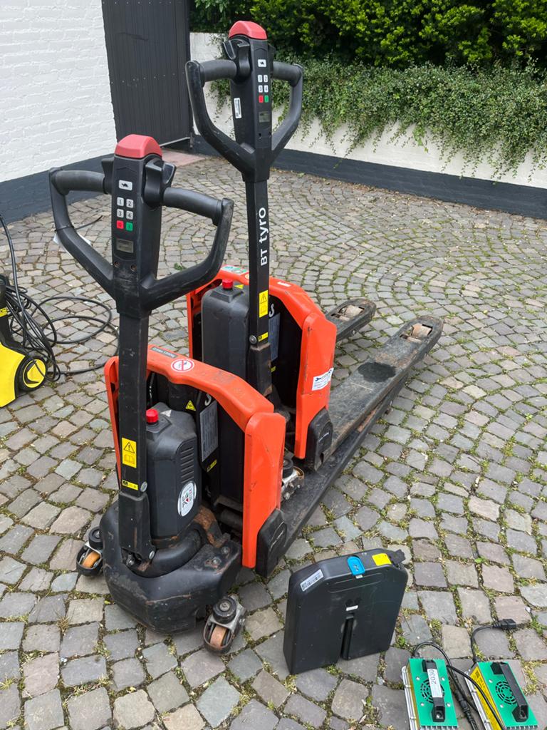 BT LWE 130 Palletwagens (2 stuks) - één functioneel, 1000 tot 2000 kg, Ophalen, Elektrisch, Palletwagen