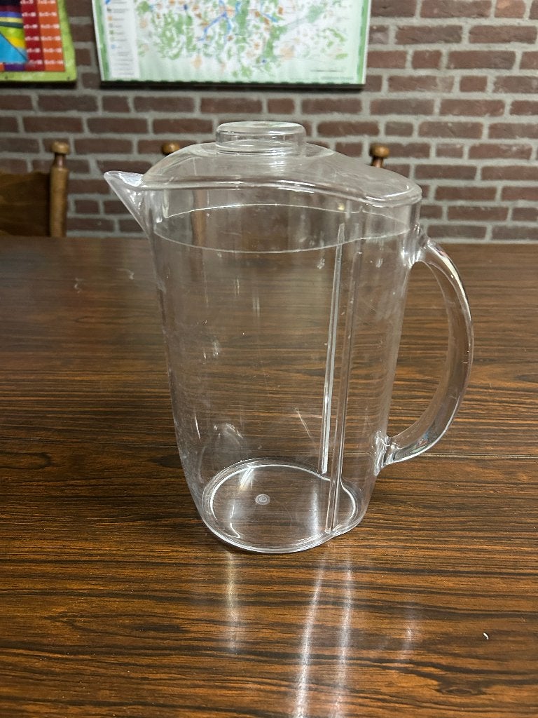 Kunststof schenkkan ongeveer 2,5 liter, Overige typen, Ophalen of Verzenden, Gebruikt, Kunststof