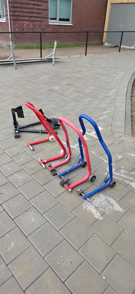 Paddock stands  paddockstand motor / bromfiets, Ophalen of Verzenden