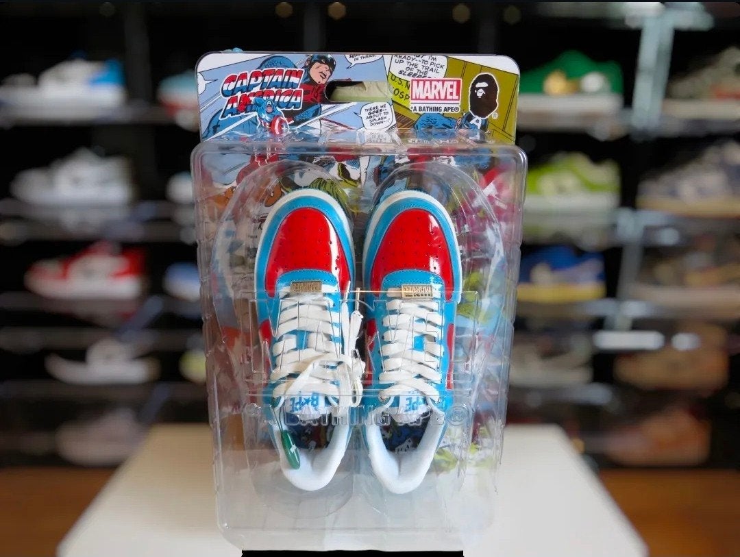 BAPE STA x Marvel Captain America sneakers 42.5, Ophalen of Verzenden, Nieuw