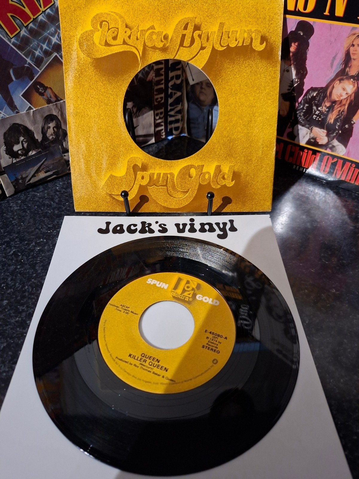 Queen - Killer Queen 7 inch vinyl single  1983/2, Gebruikt, 7 inch, Ophalen of Verzenden, Beschermende buitenhoes