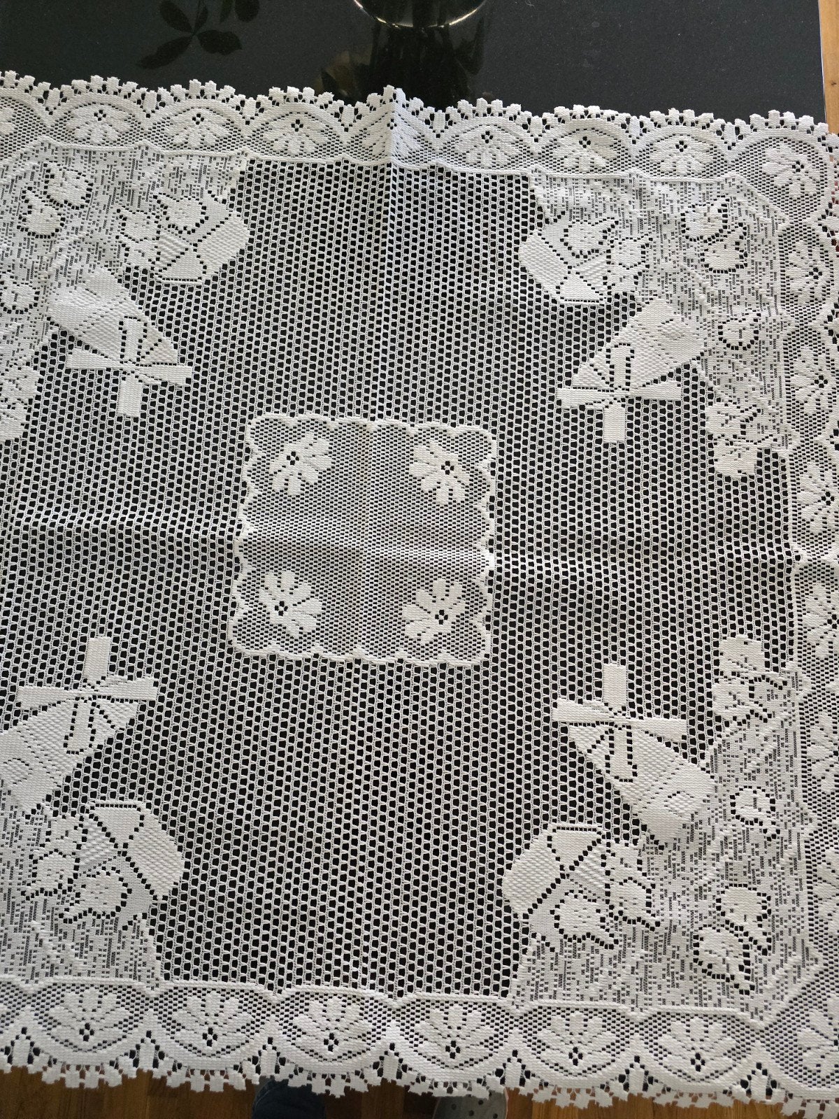 4x Kanten Tafelkleden Wit 90x90cm met Molen Motief, Vierkant, Nieuw, Ophalen of Verzenden, Opengewerkt