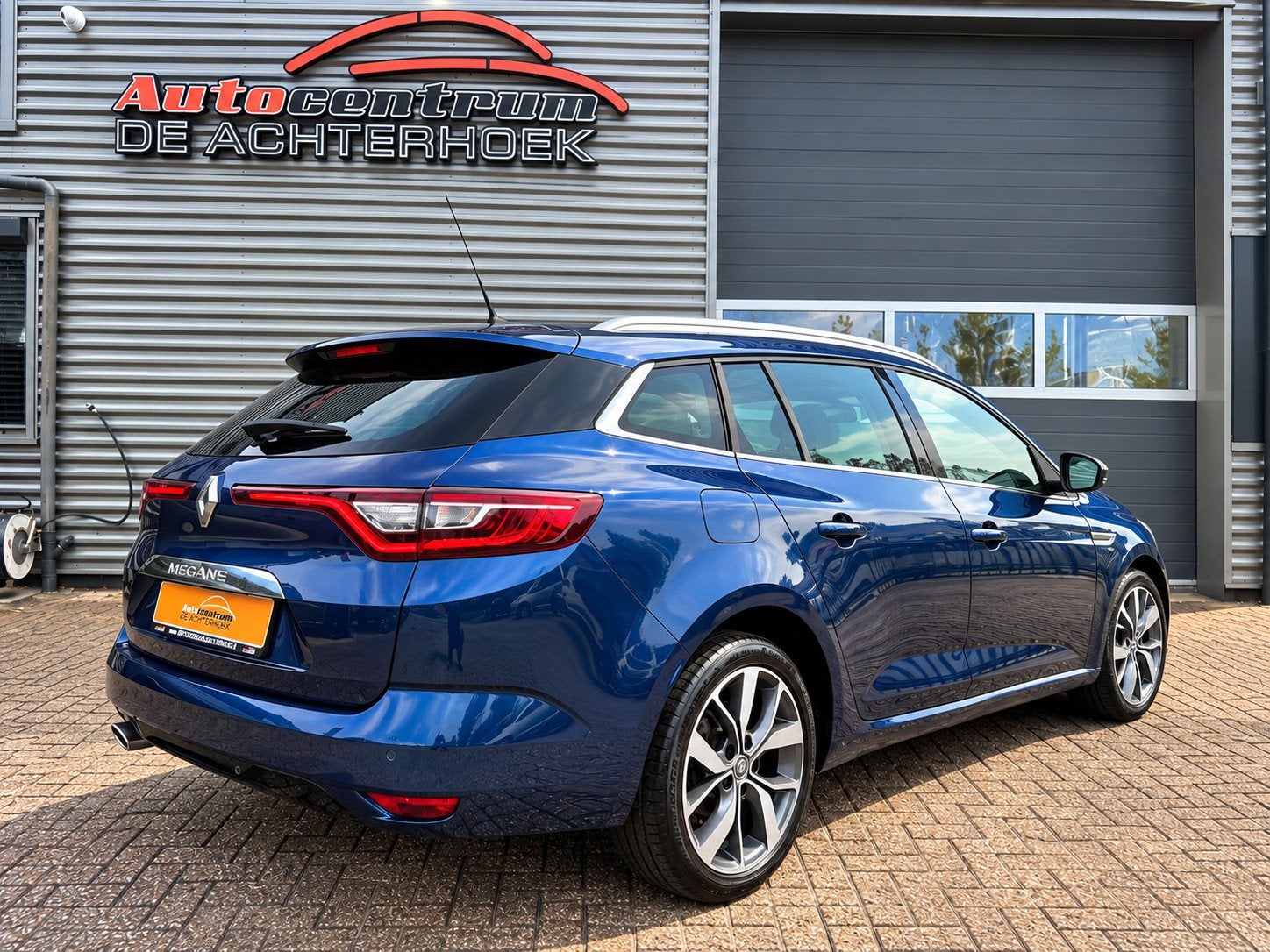 Renault Mégane Estate 1.2 TCe GT-Line BOSE NAVI | Led | Sto, Voorwielaandrijving, Gebruikt, Blauw, Leder en Stof