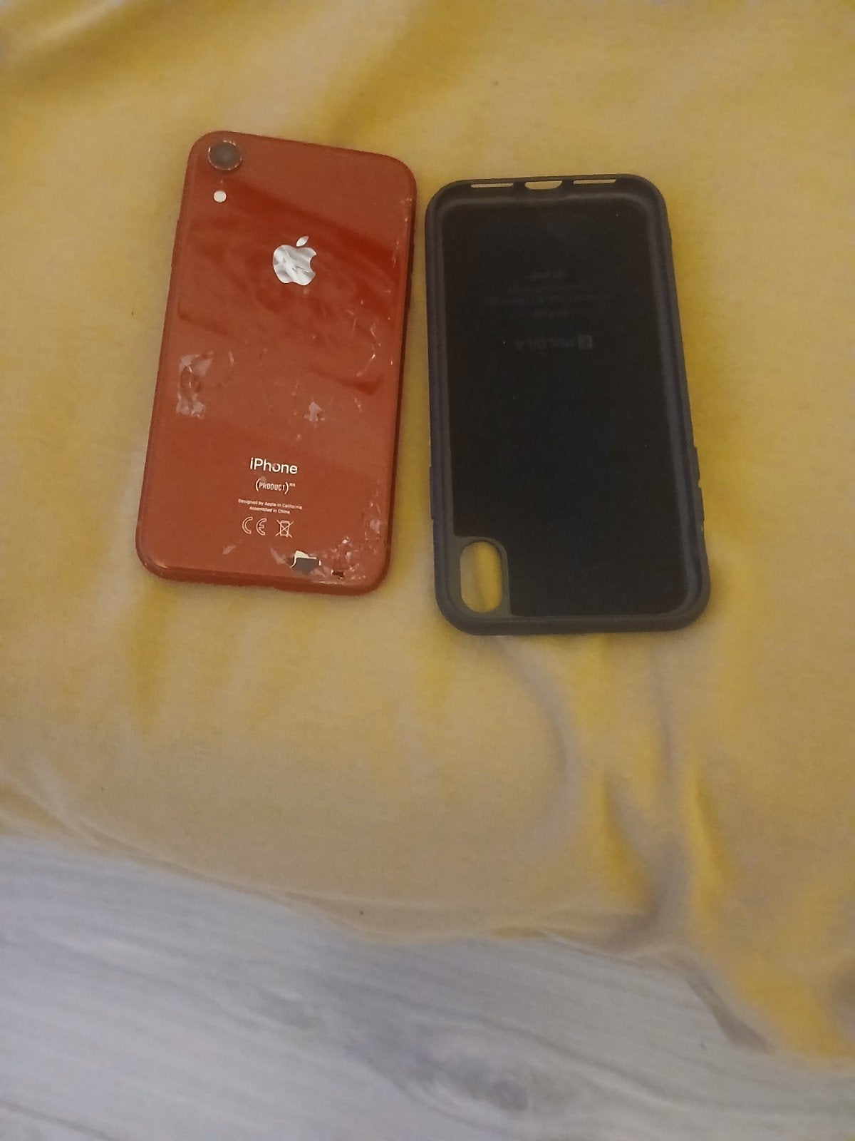 iPhone XR Rood - Achterkant beschadigd, Telecommunicatie, Ophalen of Verzenden, Rood, 64 GB