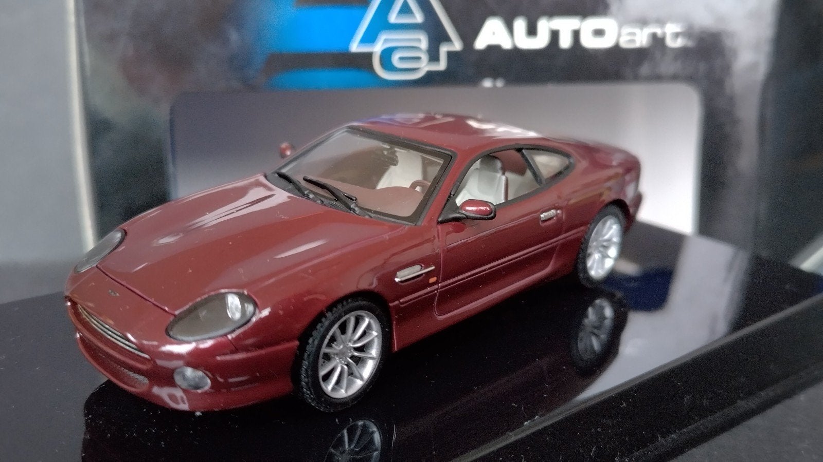 Aston Martin Db7 1:43 Autoart Pol, Overige merken, Auto, Verzenden, .