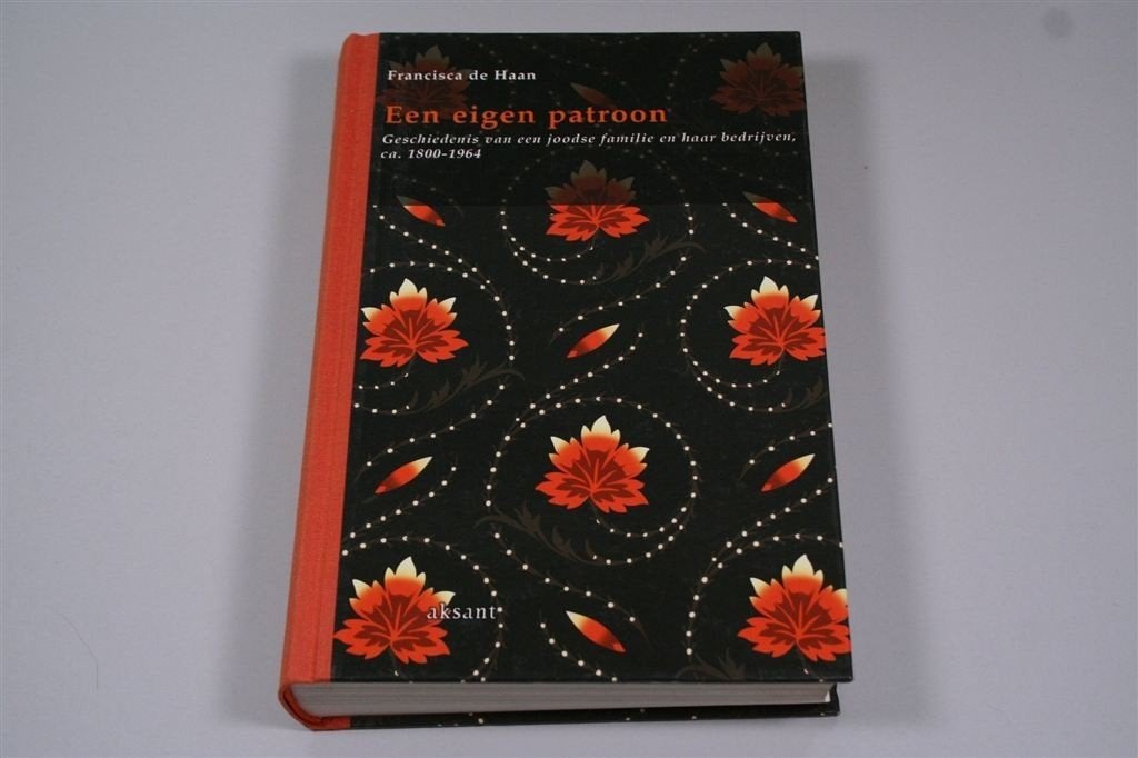 Geschiedenis Joodse Familie & Bedrijven [1800-1964], Ophalen of Verzenden, Zo goed als nieuw
